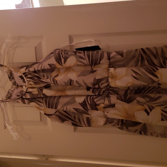 Romper - Picture 3 of 4